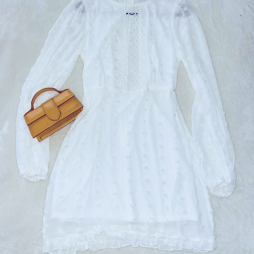 White long-sleeved dress